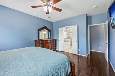 1910 Bentwood Court, Grapevine, TX 76051 - Photo 21