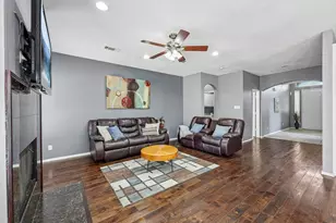 1910 Bentwood Ct, Grapevine, TX 76051 - Photo 7