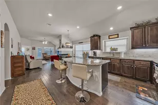 2524 Hadley St, Weatherford, TX 76087 - Photo 9