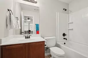 200 Lorient Dr, Mansfield, TX 76063 - Photo 15