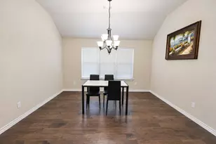 2643 Harlow Ln, Grand Prairie, TX 75052 - Photo 3