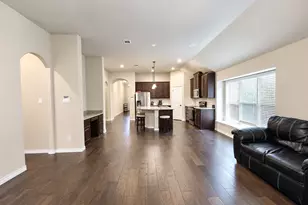 2643 Harlow Ln, Grand Prairie, TX 75052 - Photo 5