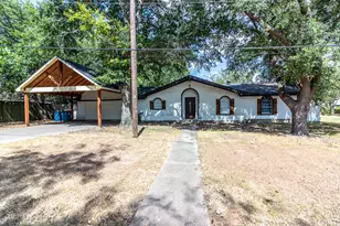 115 E Allen St, Kaufman, TX 75142 - Photo 1
