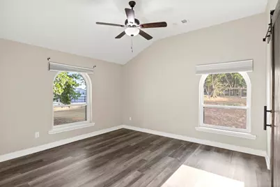 360 Rockett Lane, Pecan Hill, TX 75154 - Photo 17