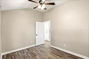 360 Rockett Ln, Pecan Hill, TX 75154 - Photo 21