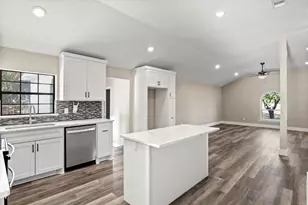 360 Rockett Ln, Pecan Hill, TX 75154 - Photo 15