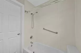 1016 E Arlington Ave, Fort Worth, TX 76104 - Photo 7