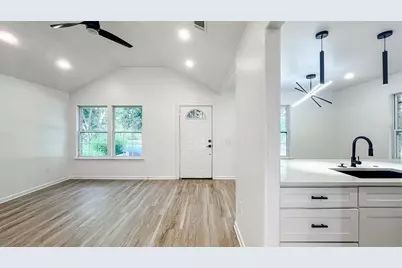 1926 Arizona Avenue, Dallas, TX 75216 - Photo 13