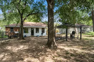 402 E Cook St, Eustace, TX 75124 - Photo 19