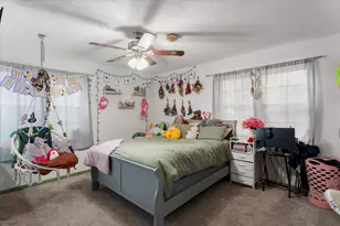 402 E Cook St, Eustace, TX 75124 - Photo 13