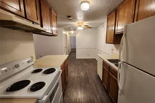617 Race St, Crowley, TX 76036 - Photo 9
