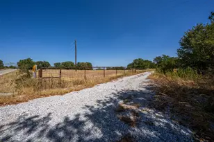 1714 Co Rd 1886, Sunset, TX 76270 - Photo 1