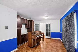 110 Kingsbury Way, Hewitt, TX 76643 - Photo 5
