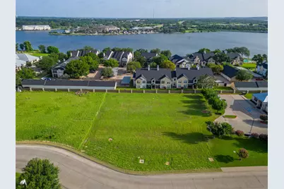 1100 Crawford Avenue, Granbury, TX 76048 - Photo 11