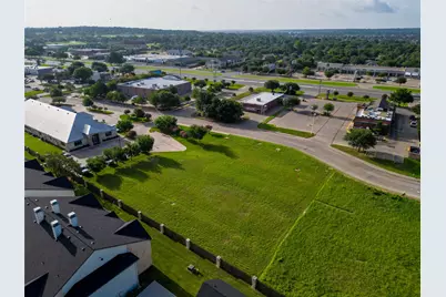 1100 Crawford Avenue, Granbury, TX 76048 - Photo 9