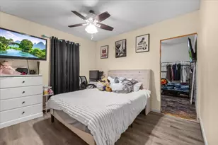 5511 Creek Valley Dr, Arlington, TX 76018 - Photo 15