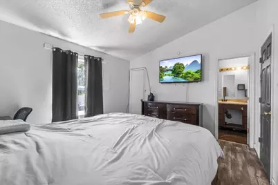 5511 Creek Valley Drive, Arlington, TX 76018 - Photo 13