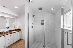 4239 Spoonbill Ln, Galveston, TX 77554 - Photo 25