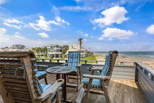4239 Spoonbill Ln, Galveston, TX 77554 - Photo 11