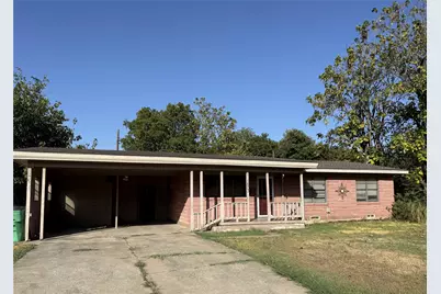 1603 Cherry Street, Gainesville, TX 76240 - Photo 1