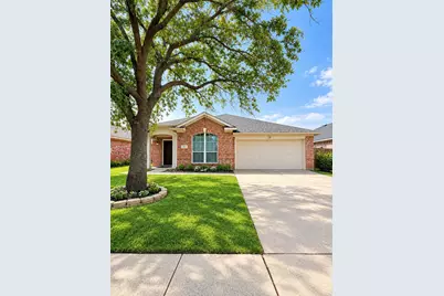 625 Soledad, Arlington, TX 76002 - Photo 1
