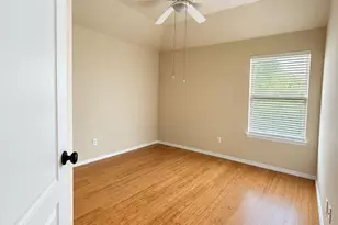 625 Soledad, Arlington, TX 76002 - Photo 11