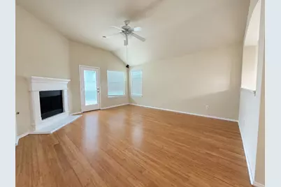 625 Soledad, Arlington, TX 76002 - Photo 5