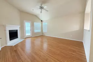 625 Soledad, Arlington, TX 76002 - Photo 5
