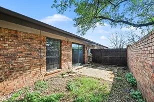 6206 Post Oak Terrace, Fort Worth, TX 76112 - Photo 23