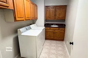 2802 Wood St, Vernon, TX 76384 - Photo 25