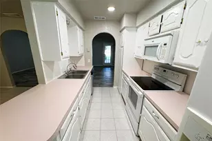 2802 Wood St, Vernon, TX 76384 - Photo 11