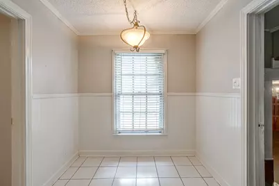 406 Bellevue Drive, Cleburne, TX 76033 - Photo 11