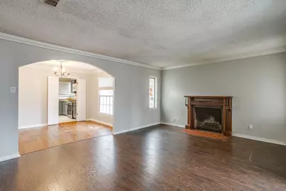 406 Bellevue Drive, Cleburne, TX 76033 - Photo 5