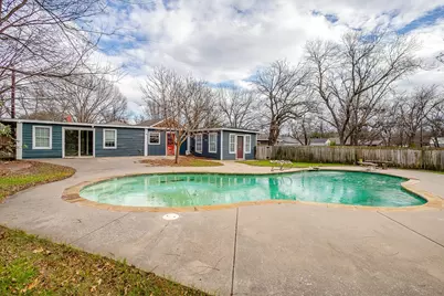406 Bellevue Drive, Cleburne, TX 76033 - Photo 37