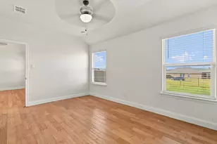 121 Greengate Dr, Boyd, TX 76023 - Photo 17