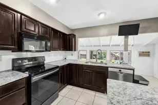 3820 Aspenwood Dr, Bedford, TX 76021 - Photo 13