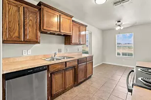 1711 Chenoweth St, Decatur, TX 76234 - Photo 9