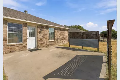 1711 Chenoweth Street, Decatur, TX 76234 - Photo 31