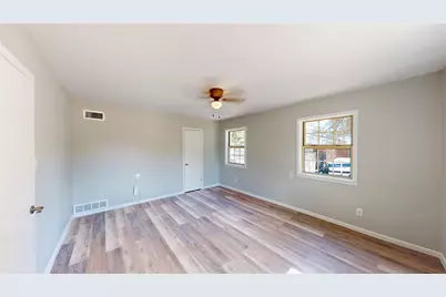 1105 S Ridgeway Drive, Cleburne, TX 76033 - Photo 17