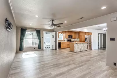 1206 N Morris Street, Gainesville, TX 76240 - Photo 9