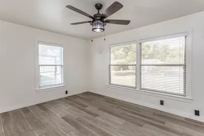 1206 N Morris Street, Gainesville, TX 76240 - Photo 17