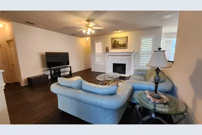 1381 Wentworth Drive, Lewisville, TX 75067 - Photo 5