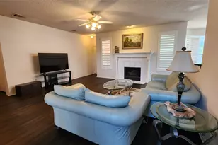 1381 Wentworth Dr, Lewisville, TX 75067 - Photo 5