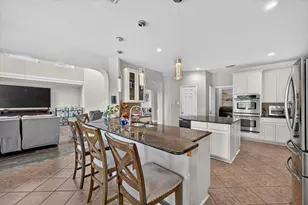 412 Roundrock Ln, Fort Worth, TX 76140 - Photo 11