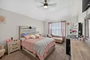 412 Roundrock Ln, Fort Worth, TX 76140 - Photo 19