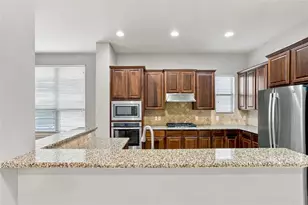 1136 Crest Meadow Dr, Fort Worth, TX 76052 - Photo 5