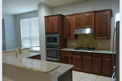 1136 Crest Meadow Drive, Fort Worth, TX 76052 - Photo 3