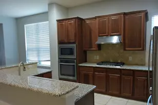 1136 Crest Meadow Dr, Fort Worth, TX 76052 - Photo 3