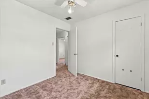 200 Quail Creek Dr, Crowley, TX 76036 - Photo 5