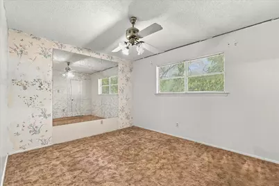 200 Quail Creek Drive, Crowley, TX 76036 - Photo 35